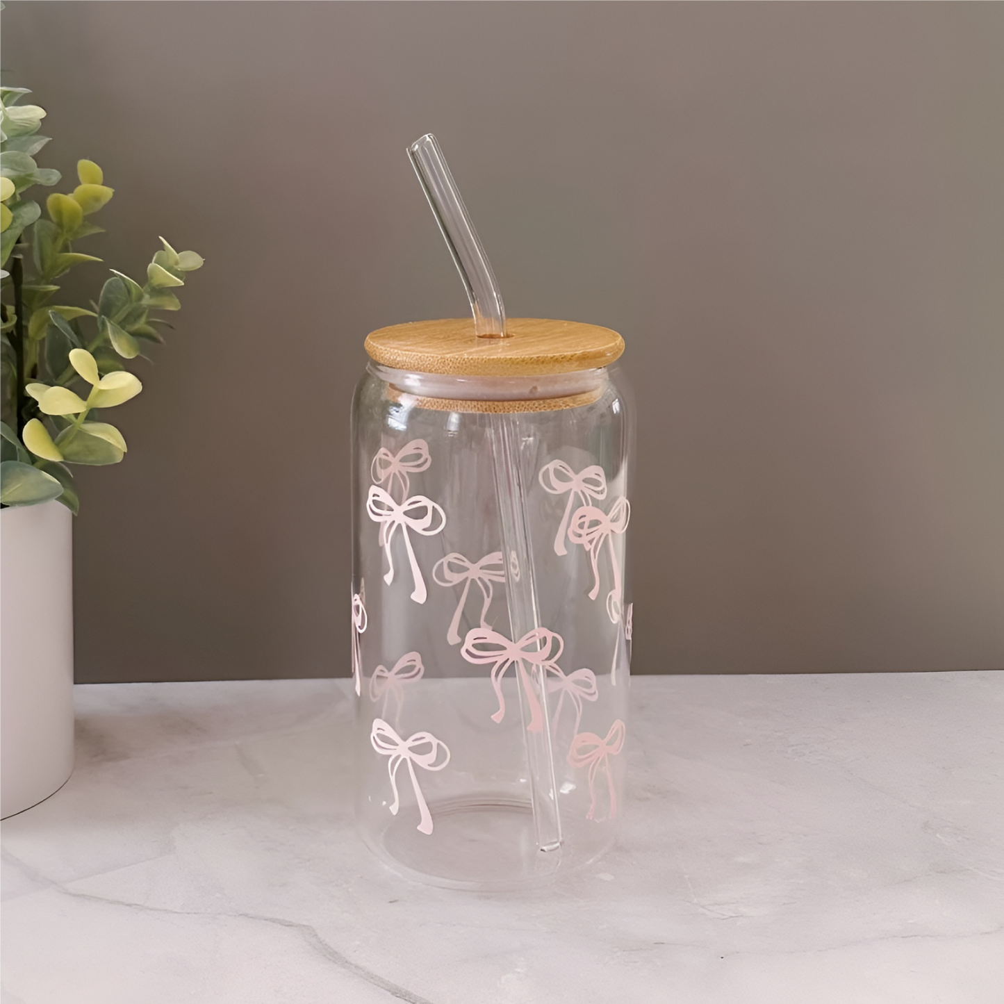 Cute Pink Bows Glass tumbler